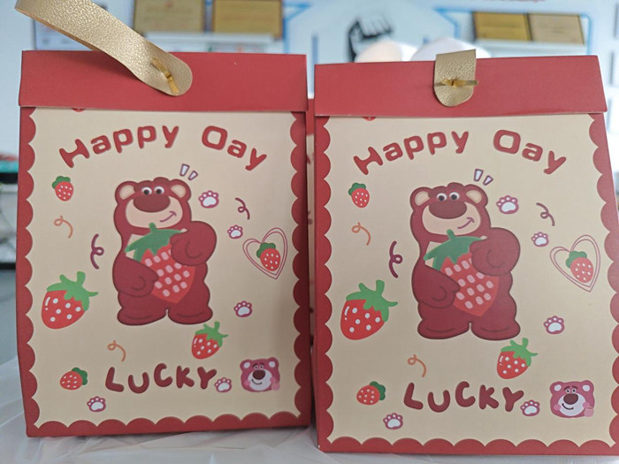 冬至有愛，圣誕有你，共慶生辰